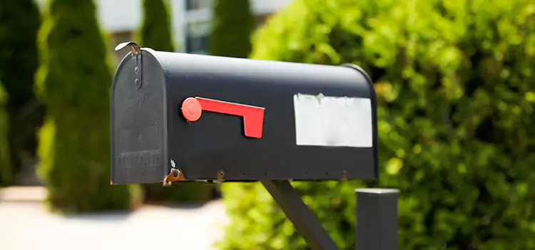 Secure Mailboxes for Packages Dyer
